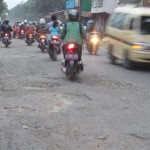 Warga Mengeluh, Jalan Rusak