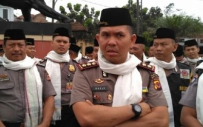 polisi santri