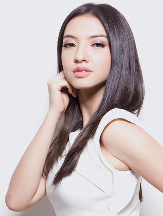 Raline Shah Tak Biasakan Diri Bawa Uang Cash Raline Shah Tak Biasakan Diri Bawa Uang Cash