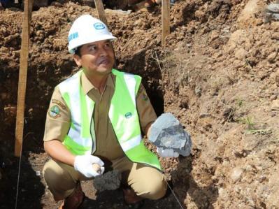 Rislah, Dua Masjid Jadi Gede Rislah, Dua Masjid Jadi Gede