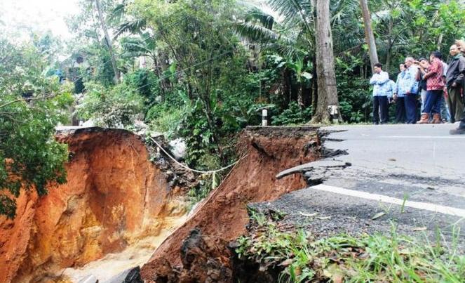 Berimbas ke Jalur Provinsi