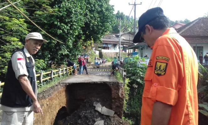 Jabar Paling Banyak Alami Pergeseran Tanah Jabar Paling Banyak Alami Pergeseran Tanah