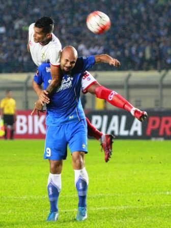 Sergio Van Dijk Tidak Puas