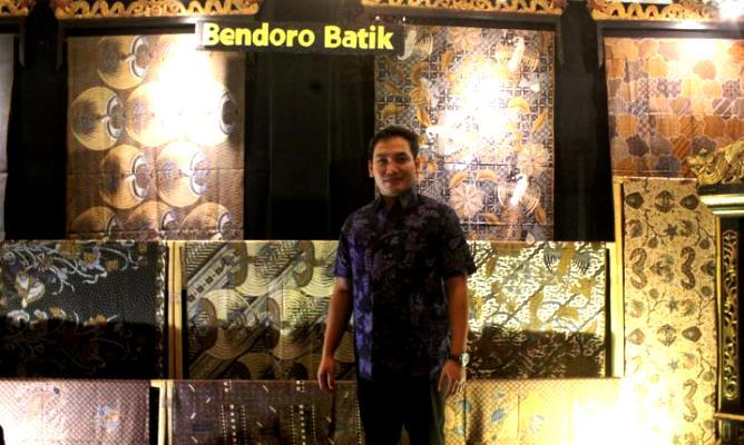 Kisah Pengrajin Batik Tulis Dalam Mempertahankan Nilai-Nilai Tradisional