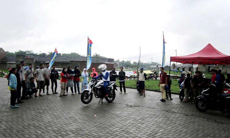 Latih Safety Riding Ratusan Karyawan Latih Safety Riding Ratusan Karyawan