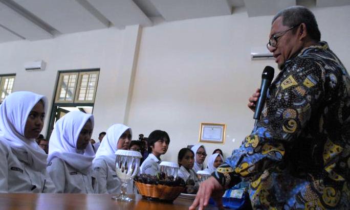 SMA/SMK Akan Setara