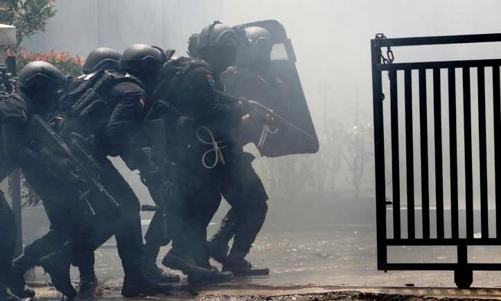 Lurah Selamat karena Rapat