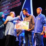 Bonus Rp 238 Miliar, Atlet PON-Peparnas Berprestasi Terima Uang Kadeudeuh