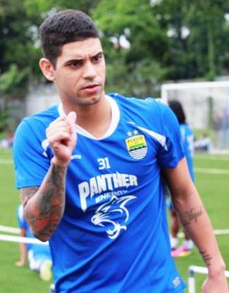 Hari Ini Kepastian Raphael Lima Carioca