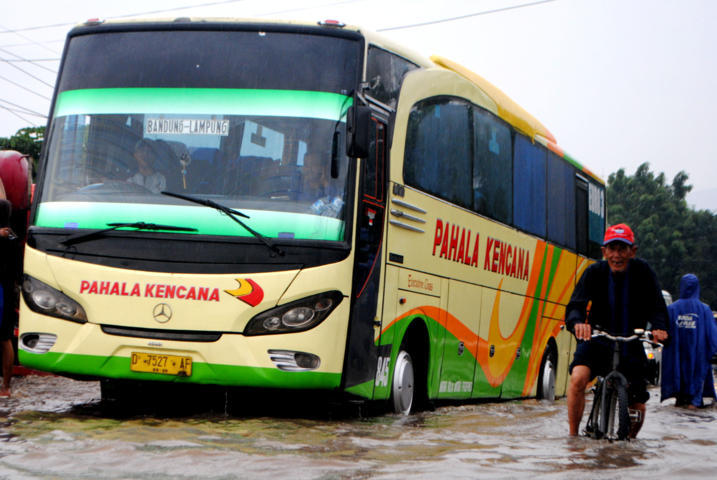 Kucurkan Rp 54,8 Miliar Atasi Banjir Kucurkan Rp 54,8 Miliar Atasi Banjir