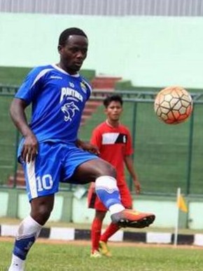 Buru Gelandang Baru, Konsentrasi Erick Buyar