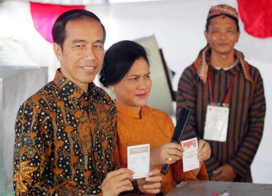 jokowi-nyoblos