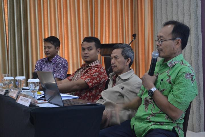 Warga Cimahi Sorot Kinerja Panwaslu Warga Cimahi Sorot Kinerja Panwaslu