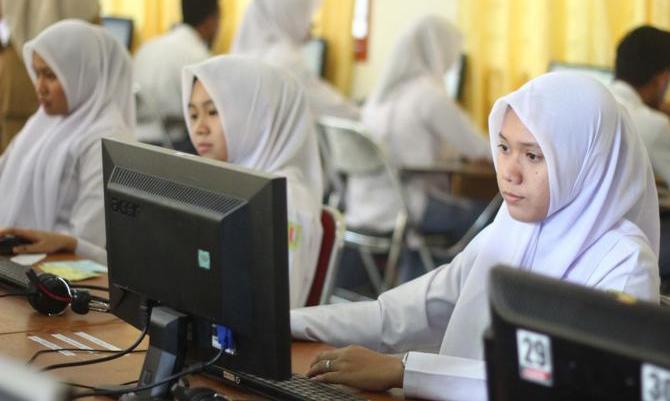 150 SMP Tak Siap UNBK