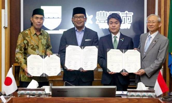 Berbagi Teknologi Informasi Kota Pintar