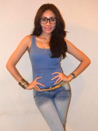 Cheverly Amalia Hadiri Los Angeles Fashion Week 2017