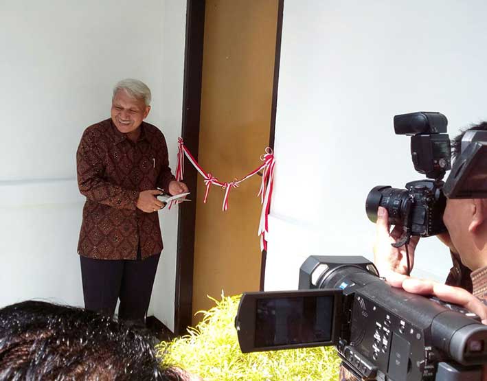 Gubernur Insitut Pemerintahan Dalam Negeri (IPDN) Ermaya Suradinata berharap terjalin kemitraan dengan awak media, dapat kembali terjalin sehingga bisa bersinergi.