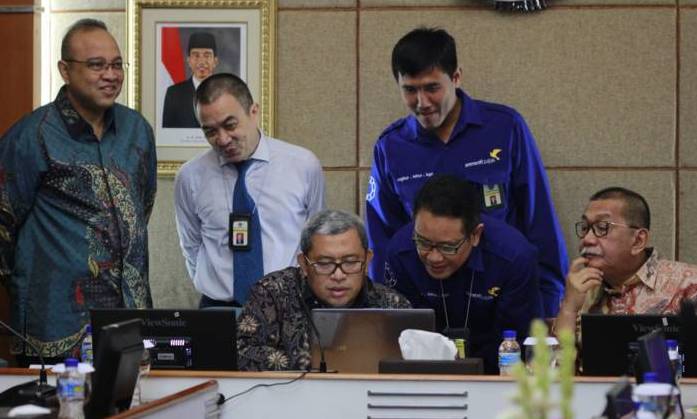 Penyampaian SPT Gub dan Wagub Jabar