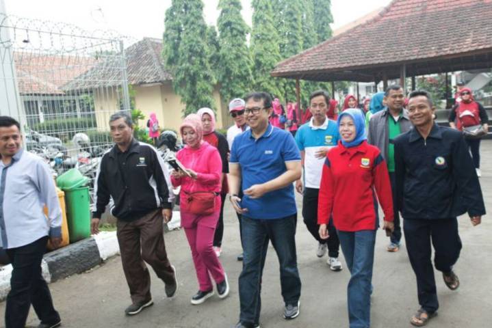 Apresiasi Gerak Jalan Santai Majelis Taklim Ujungberung