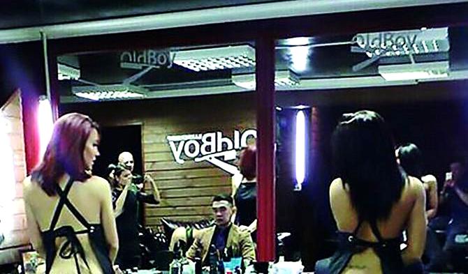 Barbershop Seksi Panen Klien Ganjen