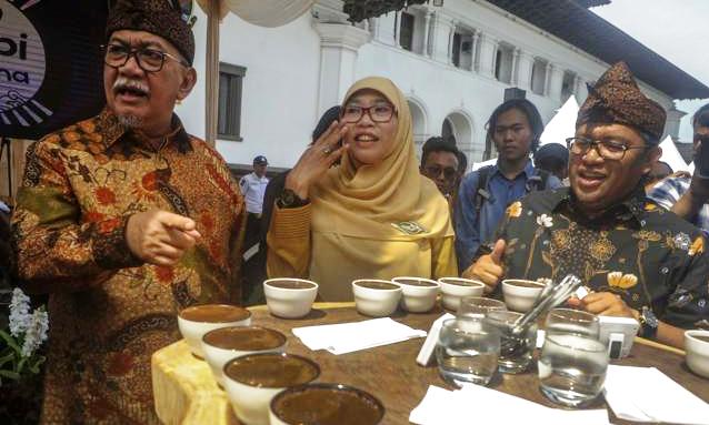 Aher Beri Sinyal Deddy-Netty