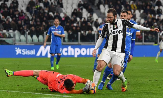 Menang Atas Dua Penalti Kontroversial