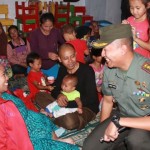 Korban Longsor Dibanjiri Bantuan