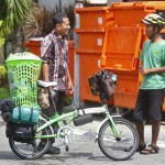 Rahmat Andri Yana, Bersepeda Keliling Indonesia sambil Memungut Sampah di Jalan