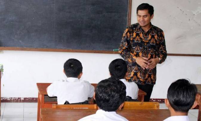 Hari ‘Kajepit’ Tetap Kerja