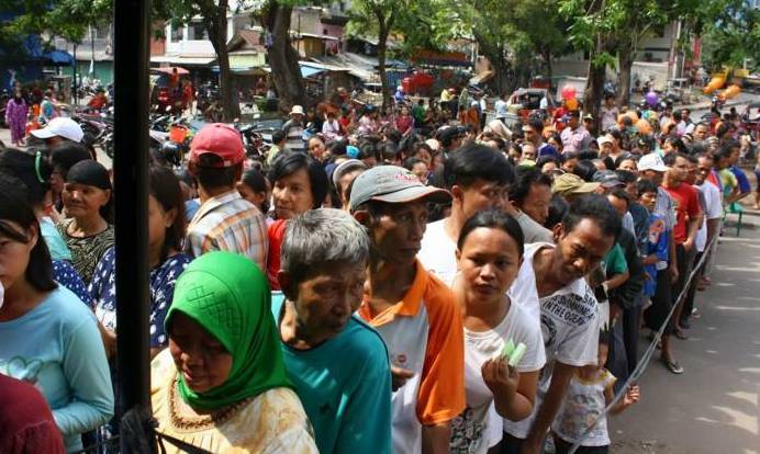 Data Miskin di KBB Semrawut, warga antri