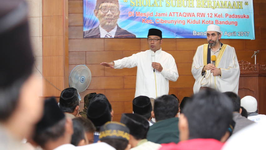 Imam Besar Washington Takjub Subuh di Bandung