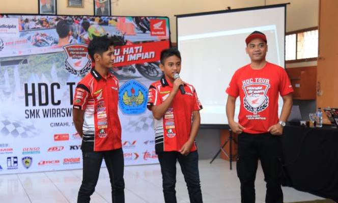 Pebalap Binaan DAM Berbagi Cerita HDC Tour Cimahi