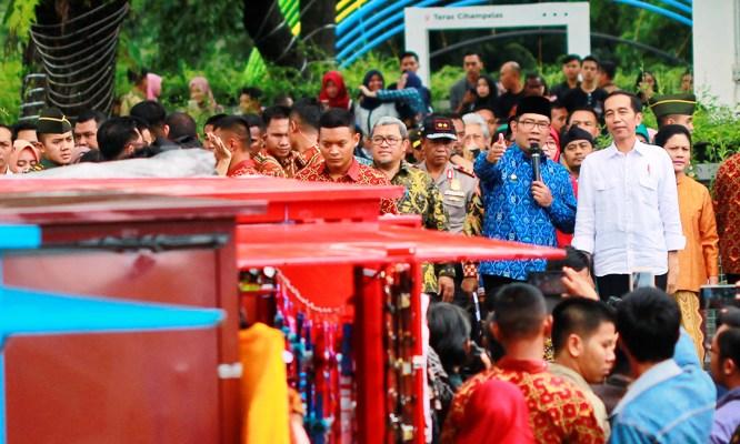 Proyek Sky Walk Teras Cihampelas Berkelas