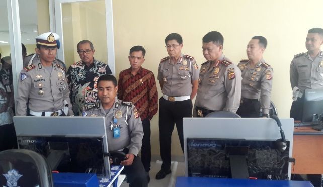 Kakorlantas Meresmikan Gedung Satpas Kakorlantas