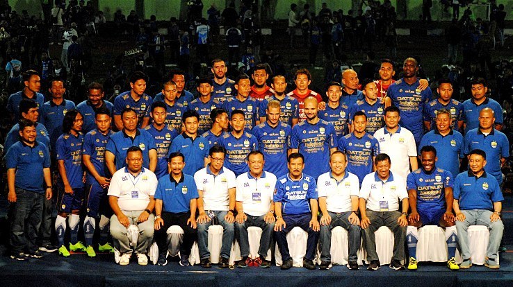 Puluhan Ribu Bobotoh Sambut Skuad Baru