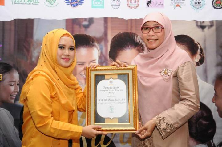 Netty Dinobatkan Jadi Kartini Masa Kini