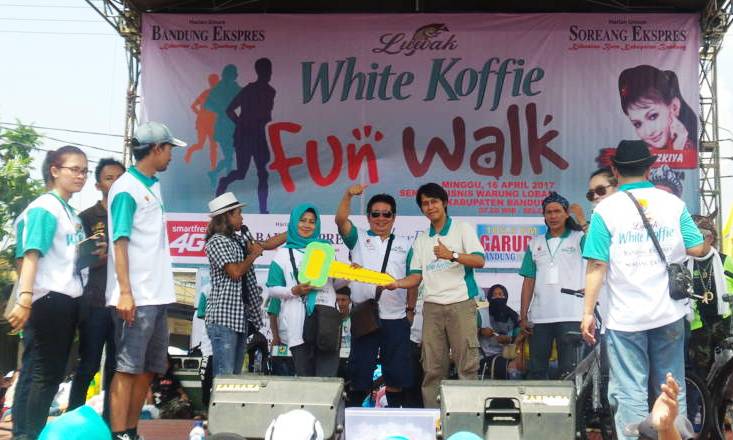 Fun Walk Luwak White Koffie, Meriah