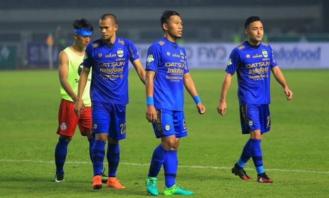 Turunkan Essien-Cole, Persib Hanya Ditahan Imbang Arema