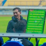 Mencari Penantang Persib