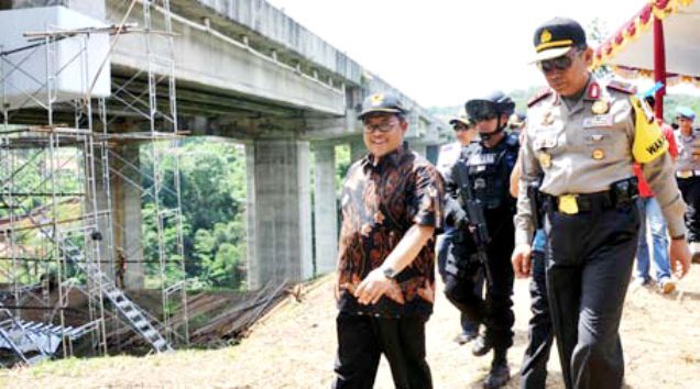 Jawa Barat Dorong Kontribusi Peningkatan Ekonomi Nasional Jawa Barat Dorong Kontribusi Peningkatan Ekonomi Nasional