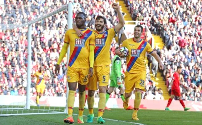 Benteke Mengamuk, Palace Tumbangkan Liverpool di Anfield
