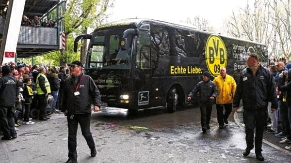 Terjadi Ledakan di Dekat Bus Pemain, Laga Dortmund vs Monaco Ditunda