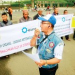 Kesal Gaji di Bawah UMK, Perum DAMRI Tidak Berpihak pada Karyawan