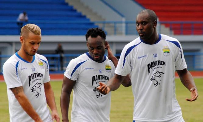 Persib Tak Ciut Hadapi Arema Persib Tak Ciut Hadapi Arema