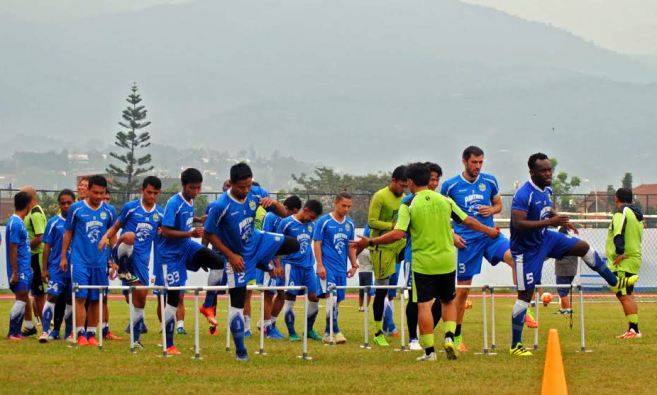 Berharap Tuah Pakansari