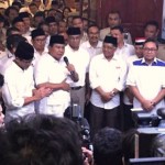 Isak Tangis Warnai Pidato Kemenangan Anies-Sandi