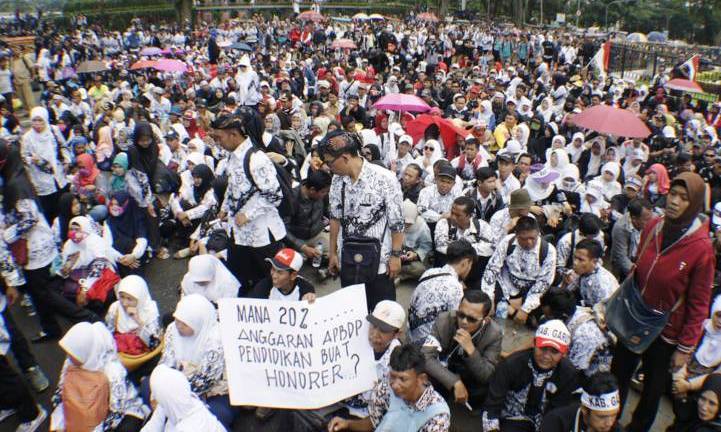 Nasib Guru Honorer Semakin Memprihatinkan guru honorer