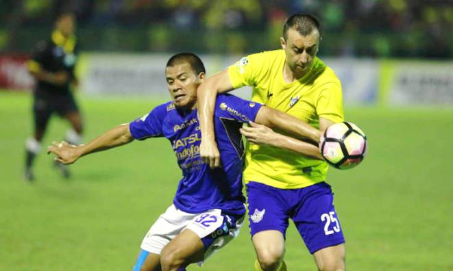 Persib Optimistis Hadapi Persipura