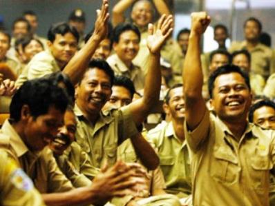 THR dan Gaji ke-13 Cair Minggu Ini