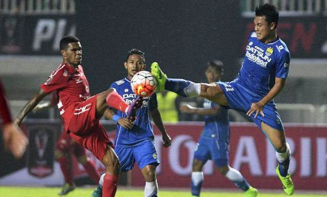 Persib Kembali Gagal Raih Kemenangan di Padang padang vs persib